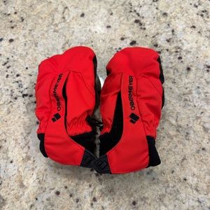 Kids size M obermeyer winter gloves